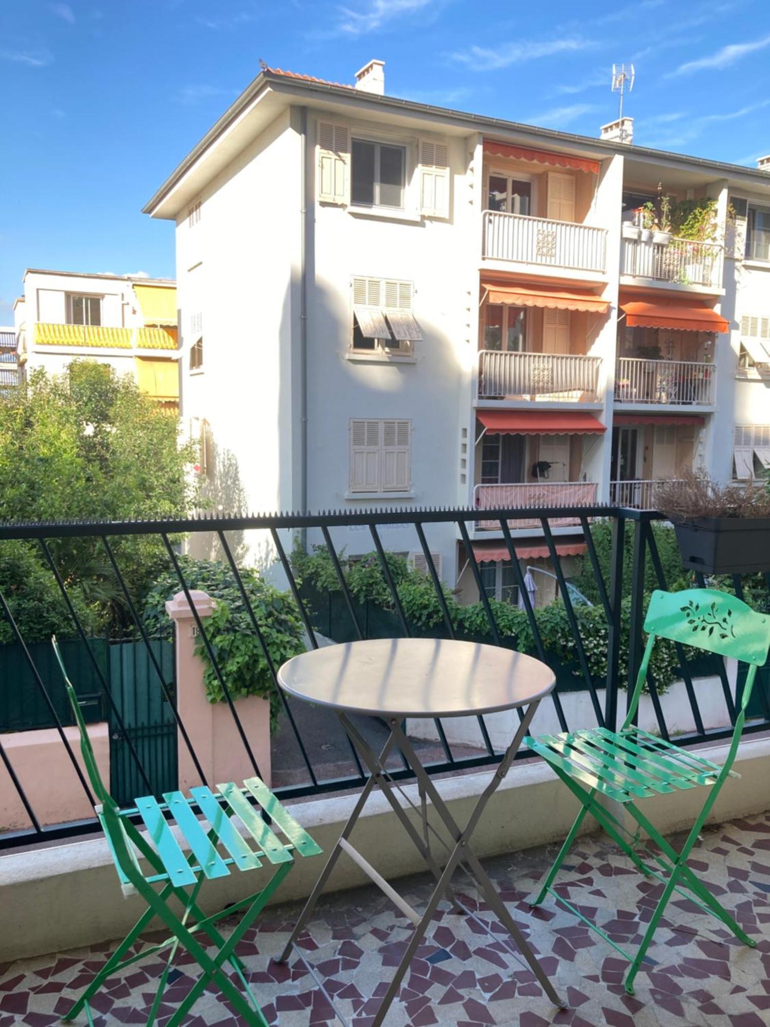 Nice West Cosy Flat Balcony, Near Airport, Train, Beach, Public Transport, Supermarket, Comfortable And Well Equipped Apartment Ngoại thất bức ảnh